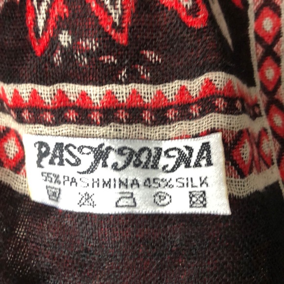 Scarf - Picture 4 of 7